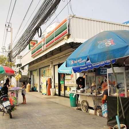 A Joy House - Kaset Nawamin City Bangkok Bagian luar foto