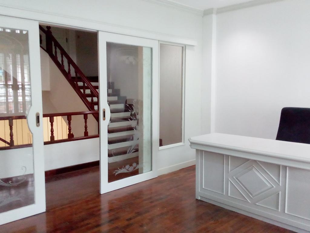 A Joy House - Kaset Nawamin City Bangkok Bagian luar foto