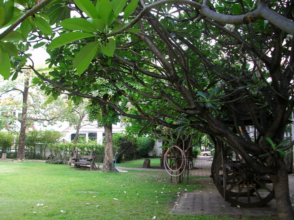 A Joy House - Kaset Nawamin City Bangkok Bagian luar foto