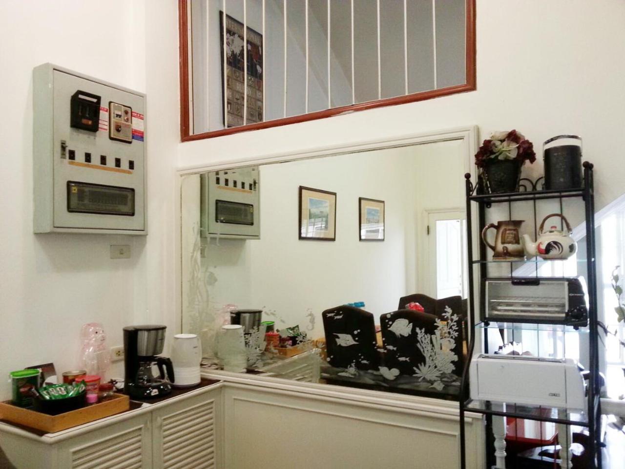 A Joy House - Kaset Nawamin City Bangkok Bagian luar foto